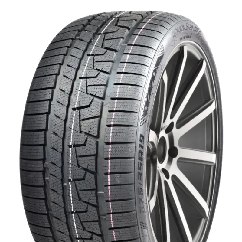 Royal Black Royal Winter UHP 235/50 R19 103 V
